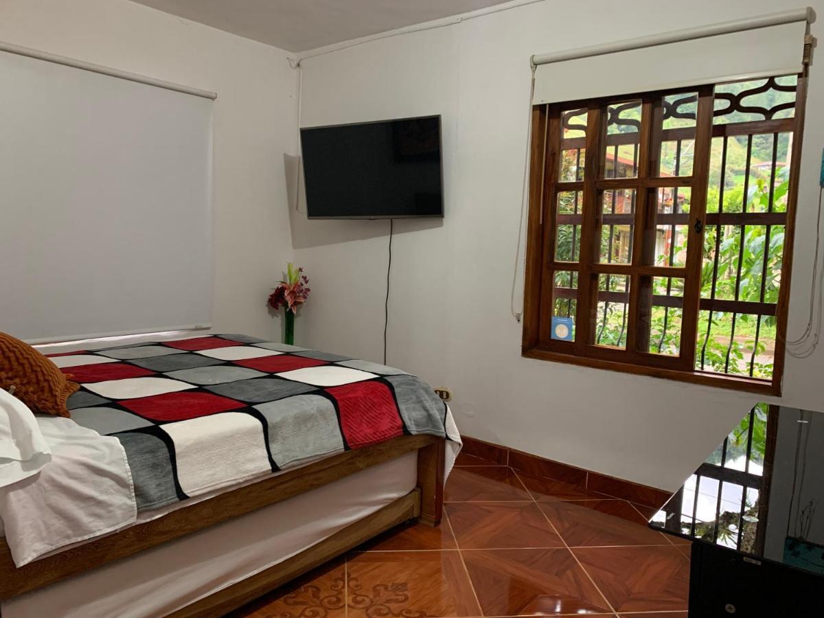 Casa Huespedes El Ensueno Hotell Jardín Exteriör bild